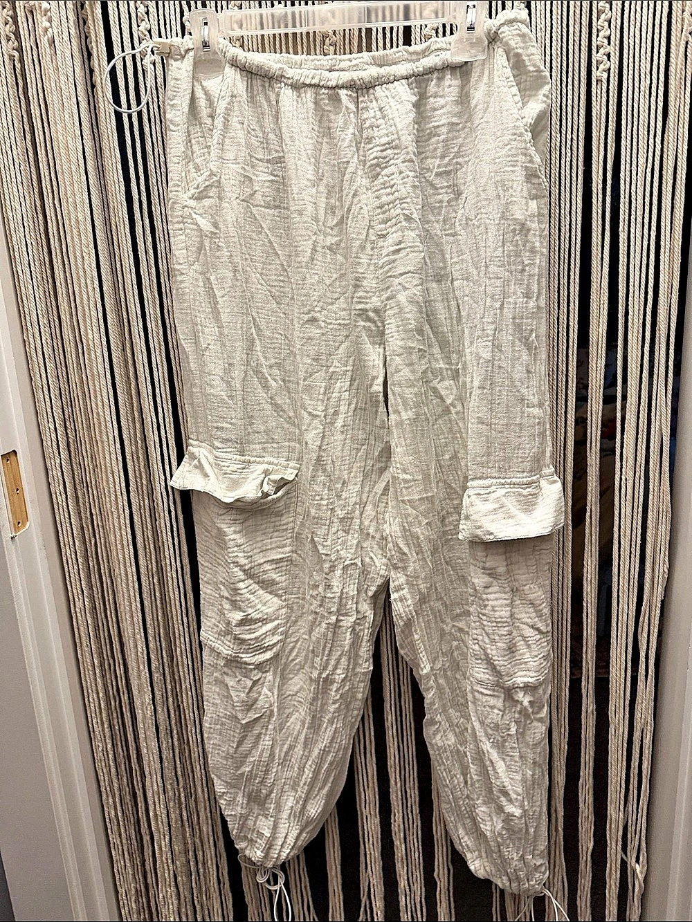 Sim & Sam balloon Pants in White Size XL Like New